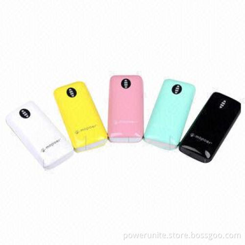Lithium Polymer Battery Pack with 52,00mAh Capacity, 4-piece LED Power Indicators